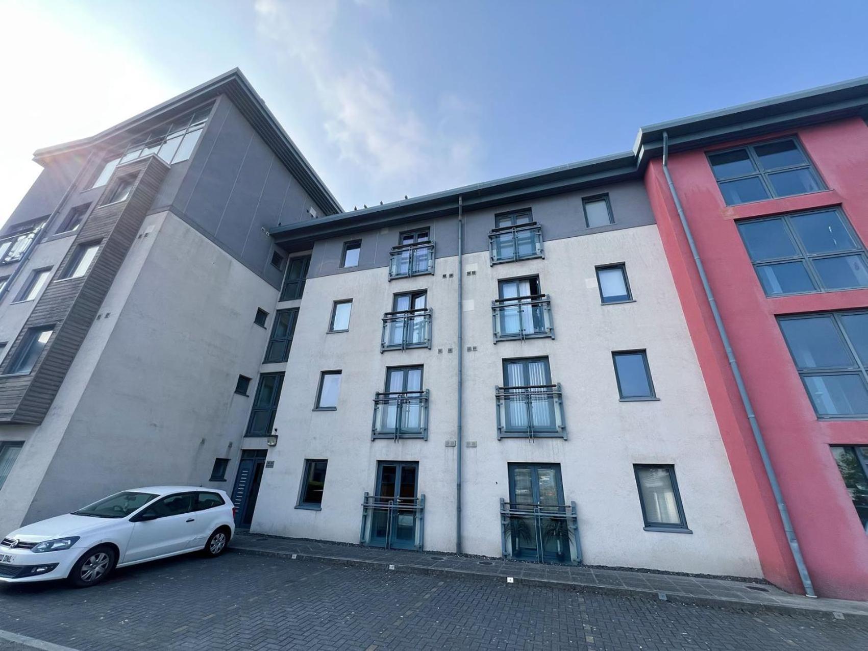 Comfort Seaside Two-Bedroom Apt Swansea Buitenkant foto