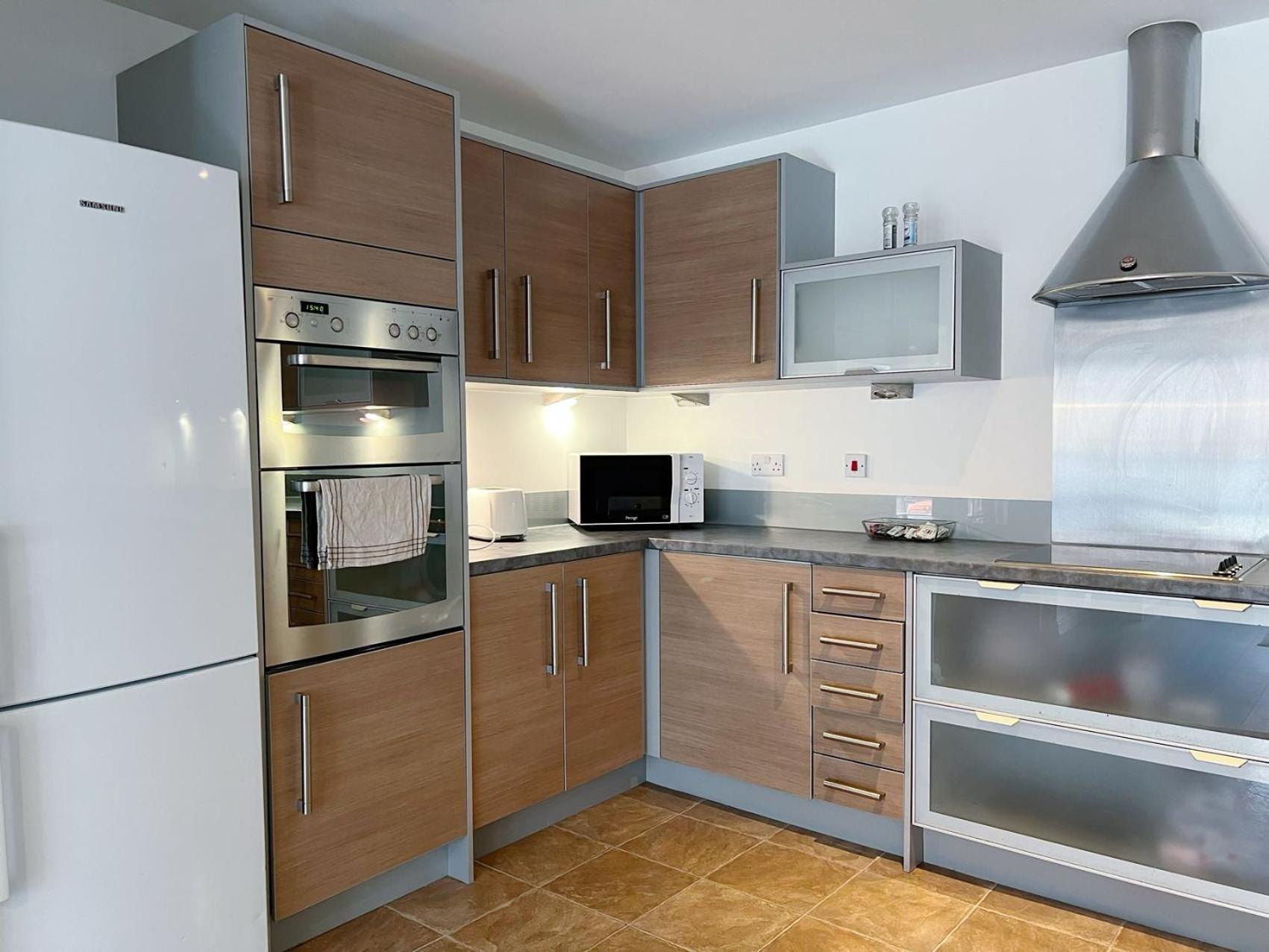 Comfort Seaside Two-Bedroom Apt Swansea Buitenkant foto